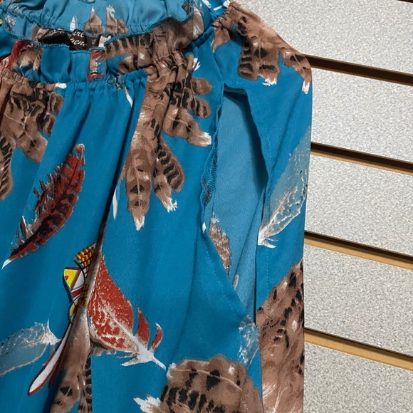Cowgirl Legend Off The Shoulder Turquoise Feather Print Peasant Blouse Top M - Picture 4 of 7